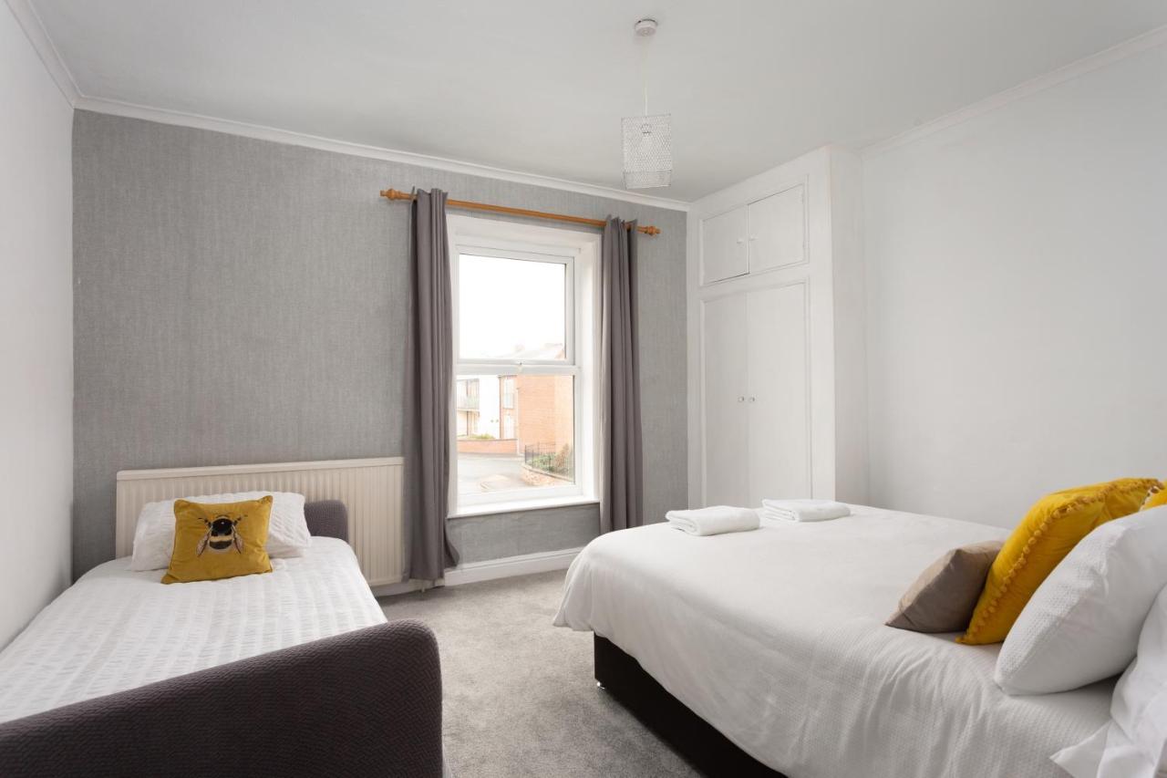 Lovely City Town House With Free Parking Sleeps 2 To 6 Guests York Dış mekan fotoğraf