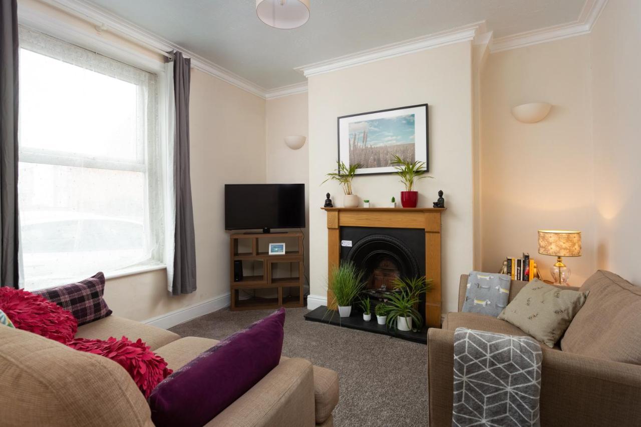 Lovely City Town House With Free Parking Sleeps 2 To 6 Guests York Dış mekan fotoğraf